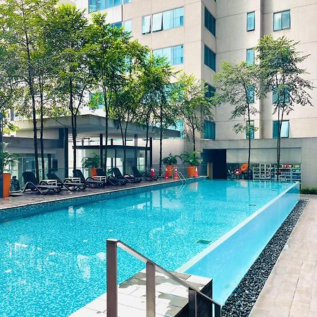 Summer Suites Klcc By Impexia Kuala Lumpur Exterior foto
