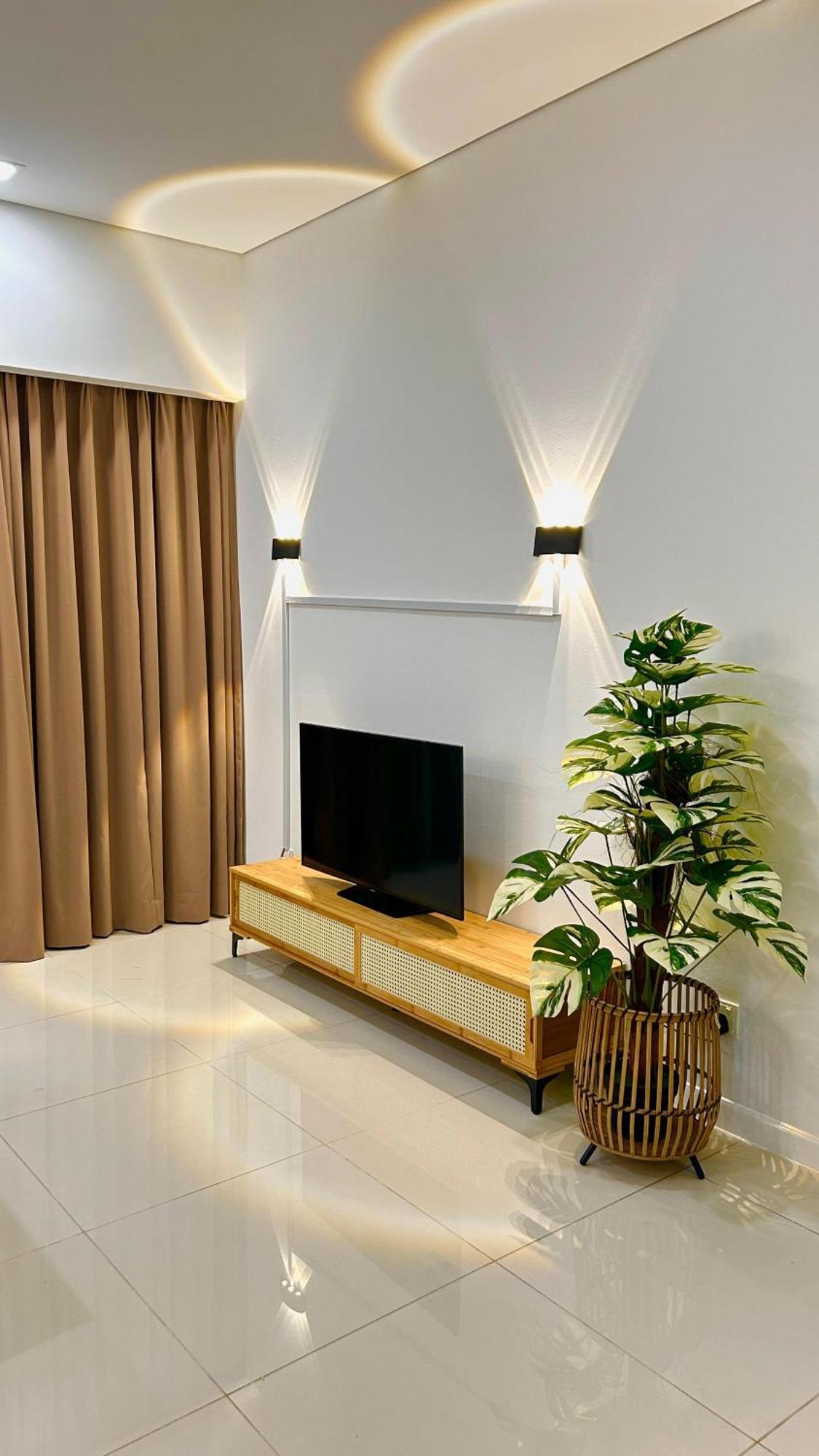 Summer Suites Klcc By Impexia Kuala Lumpur Exterior foto
