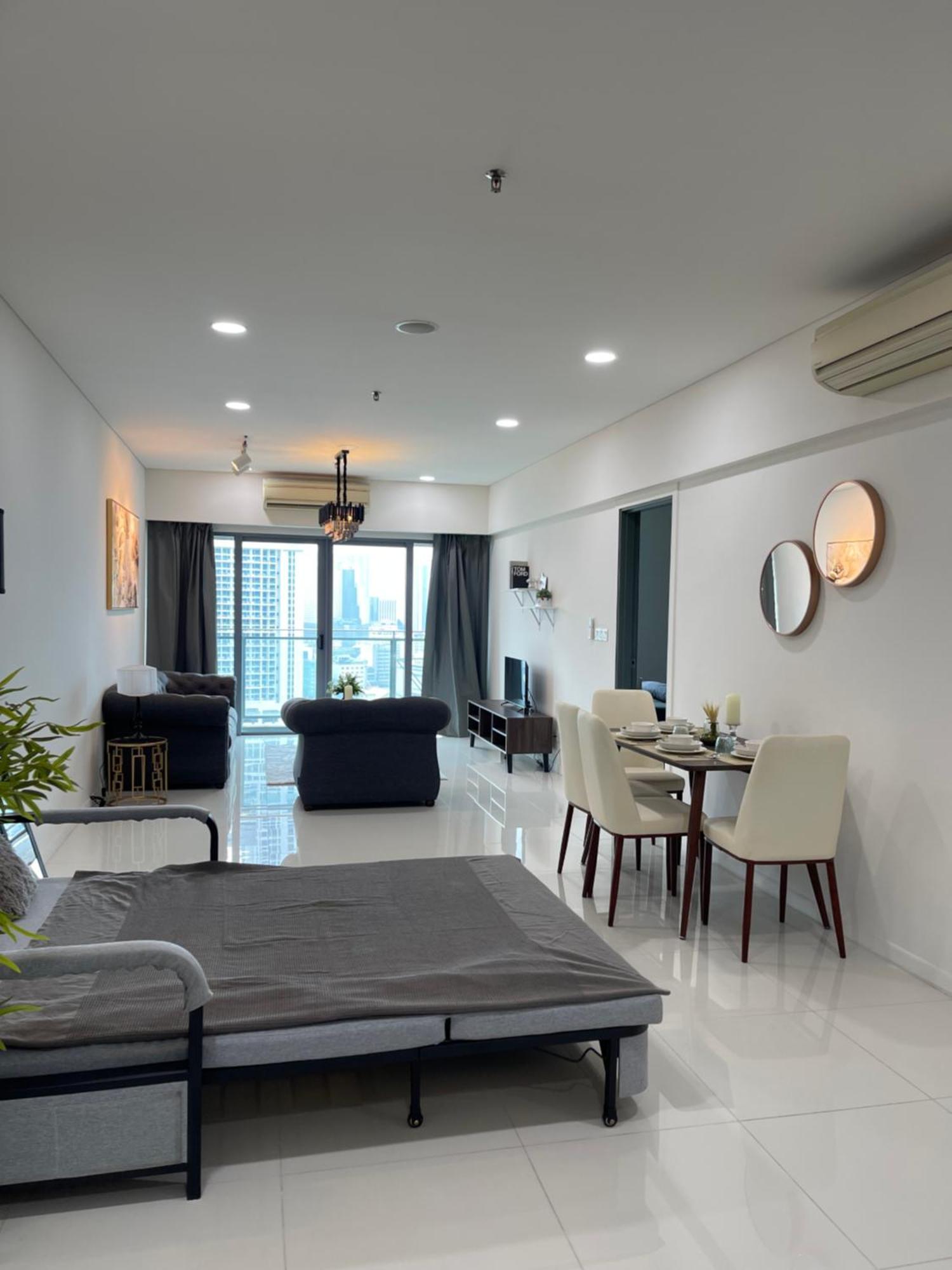 Summer Suites Klcc By Impexia Kuala Lumpur Exterior foto
